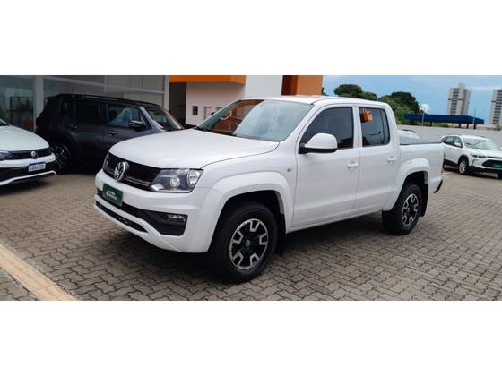 VOLKSWAGEN AMAROK 3.0 V6 TDI DIESEL COMFORTLINE CD 4MOTION AUTOMÁTICO